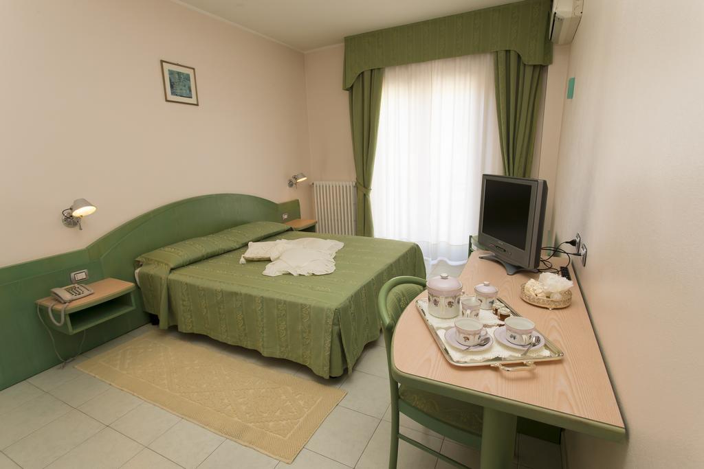 Hotel Grillo Nuoro  Room photo